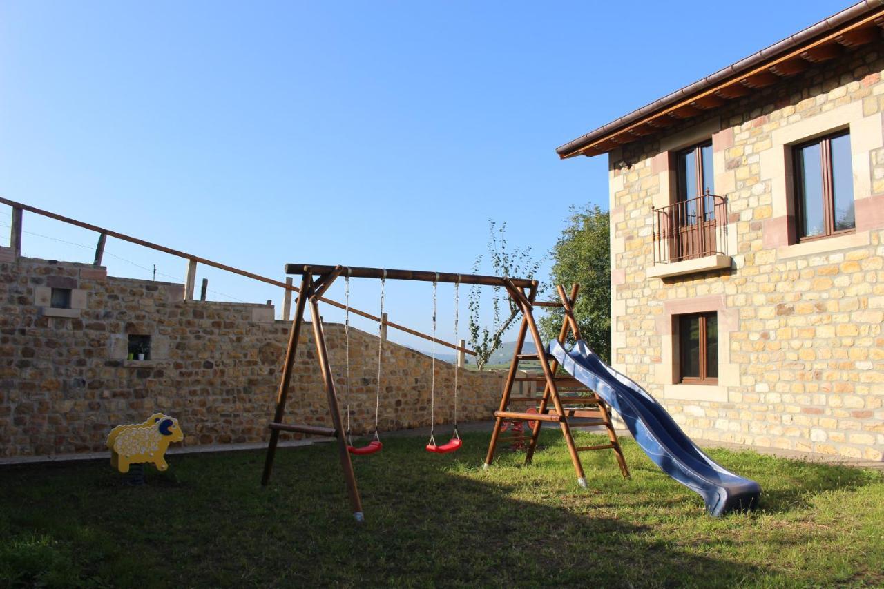Cabaña De La Abuela De Selaya Bagian luar foto